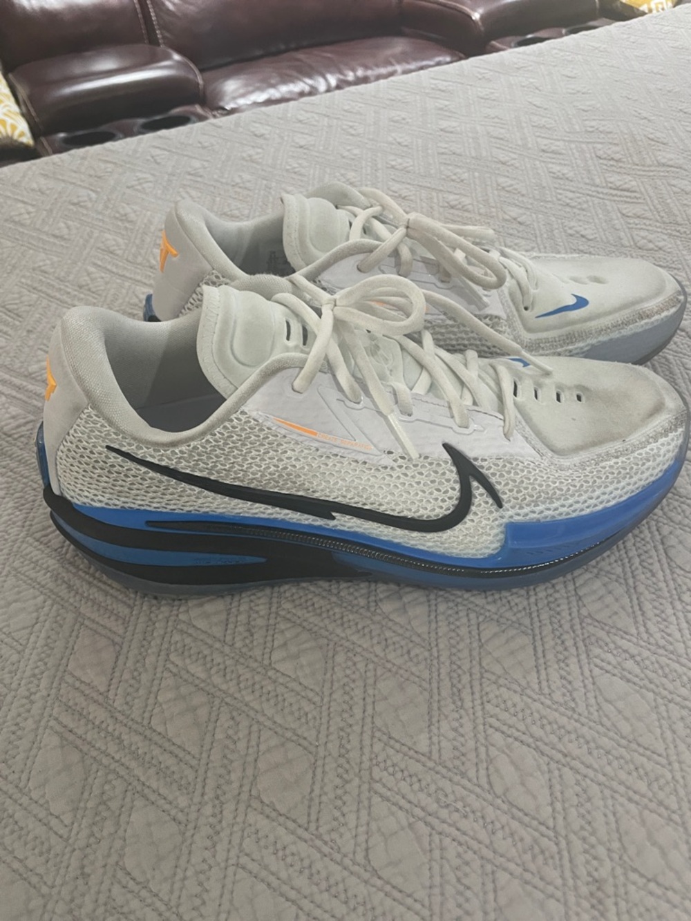 Nike Men's basketball White, Blue & Black Athletic  Shoes